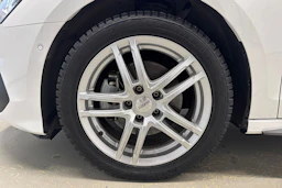 valkoinen Audi A3 2023 kuva 26.