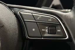 valkoinen Audi A3 2023 kuva 32.