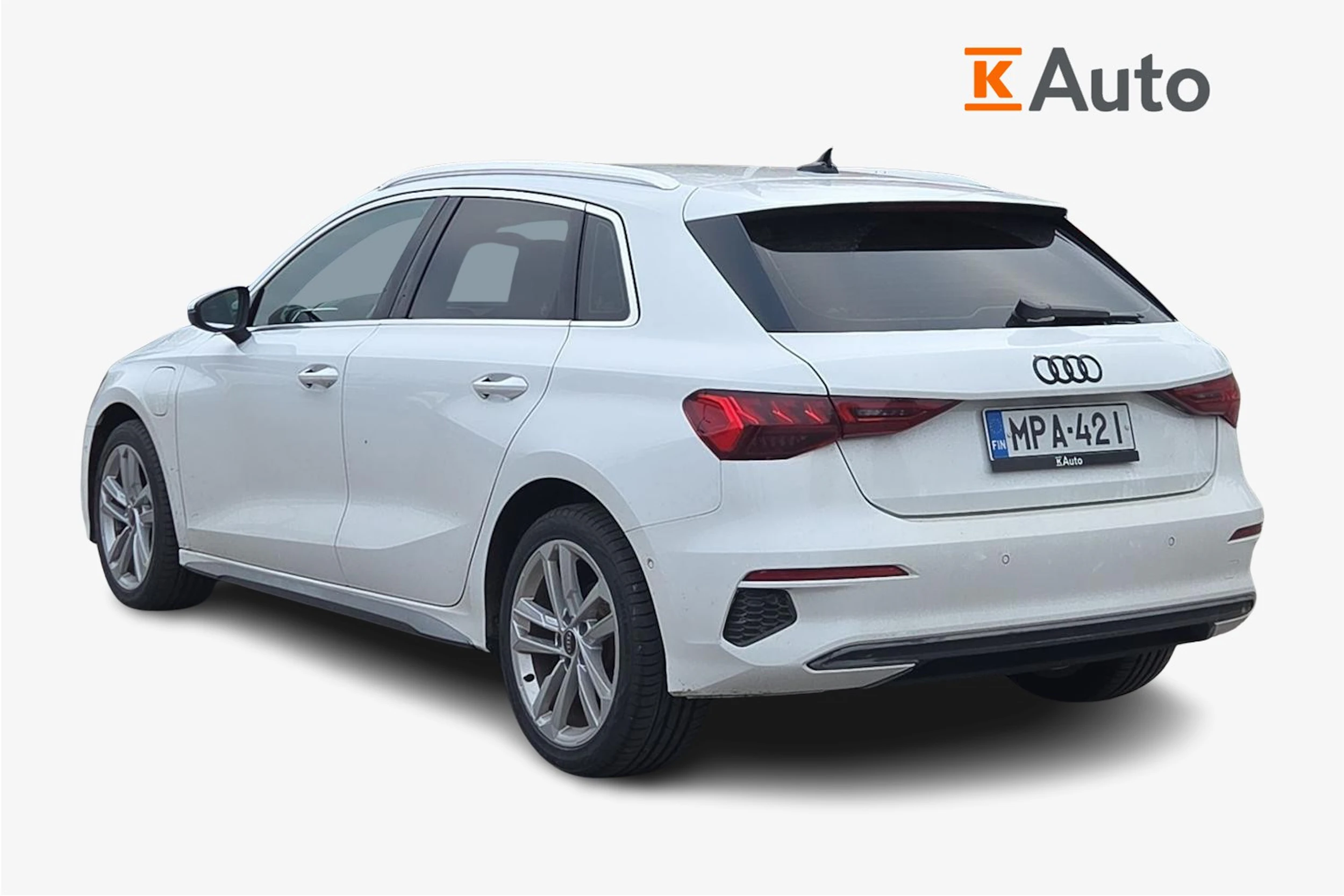 valkoinen Audi A3 2023 kuva 2.