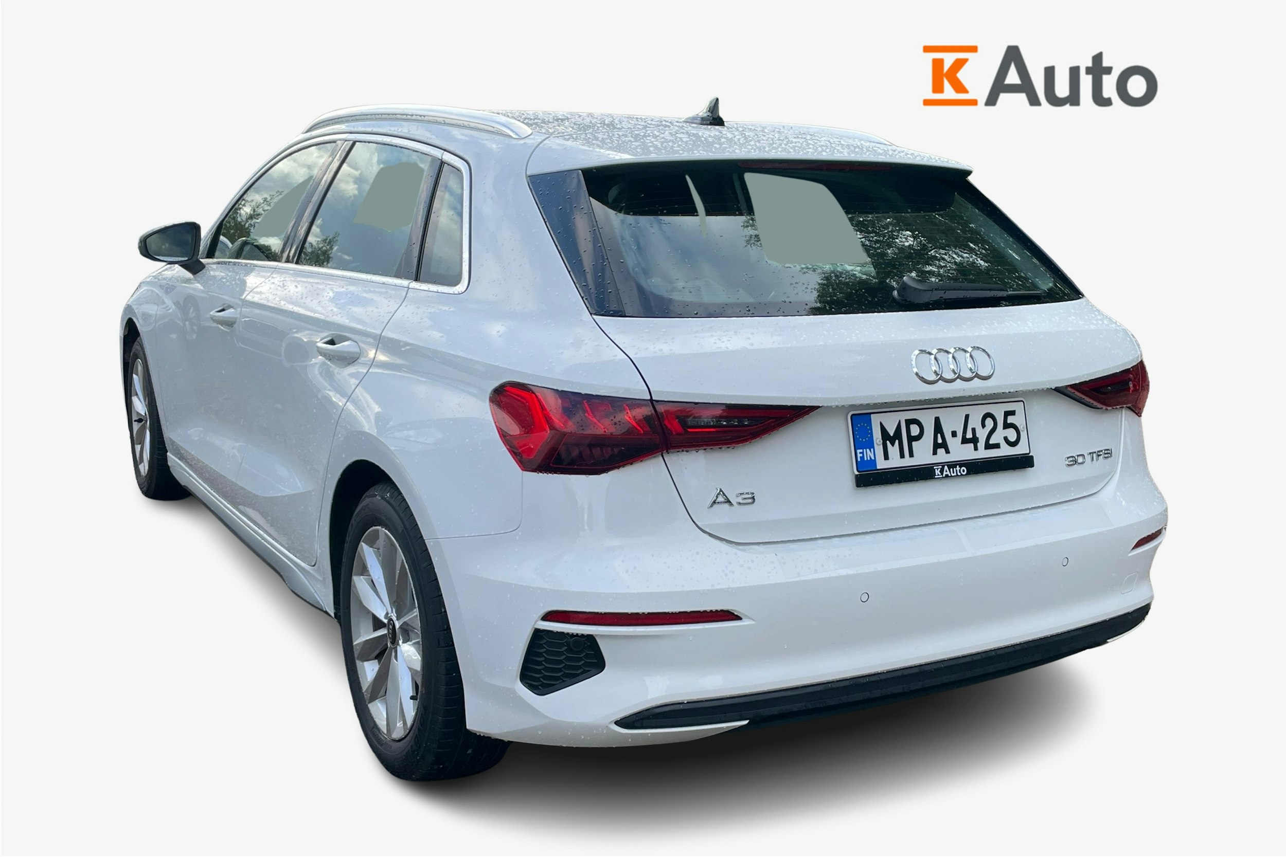 valkoinen Audi A3 2023 kuva 2.