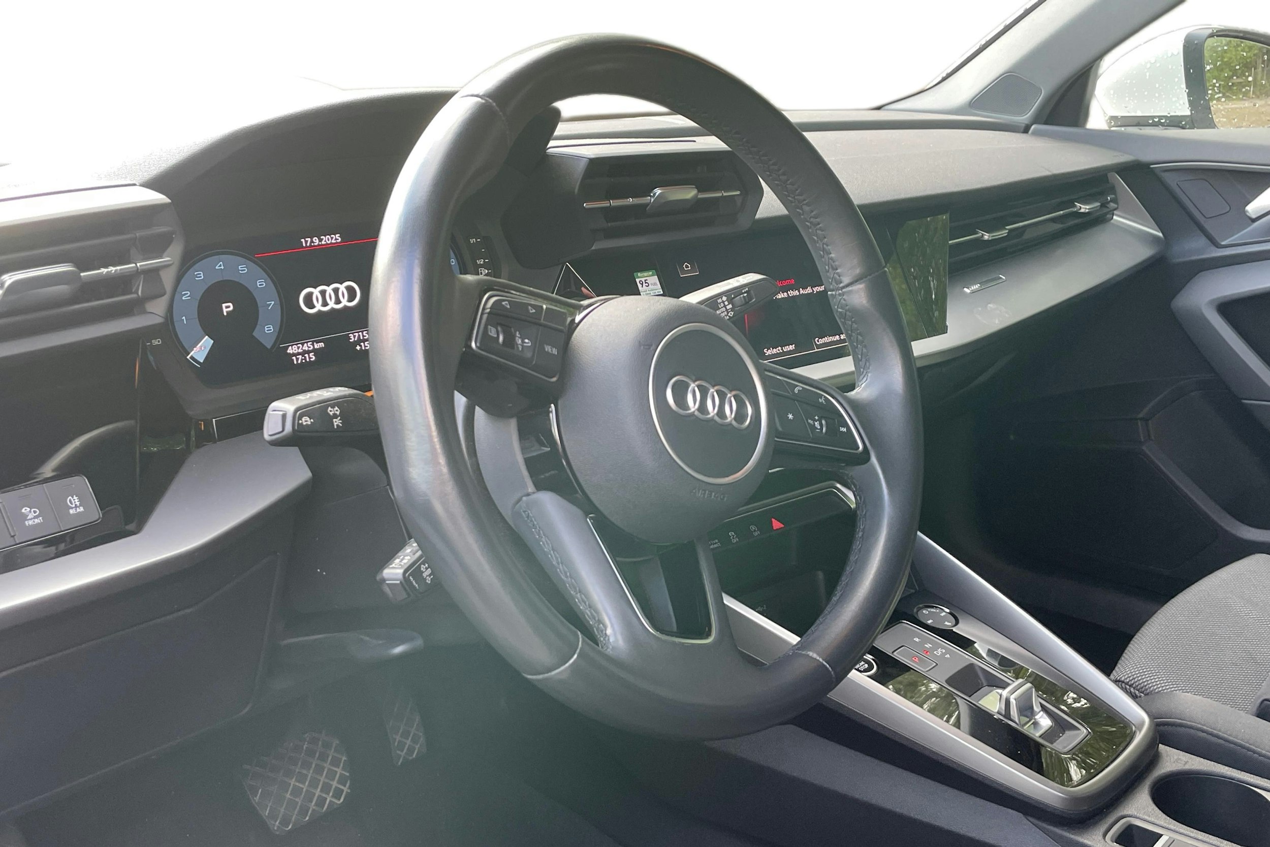 valkoinen Audi A3 2023 kuva 3.