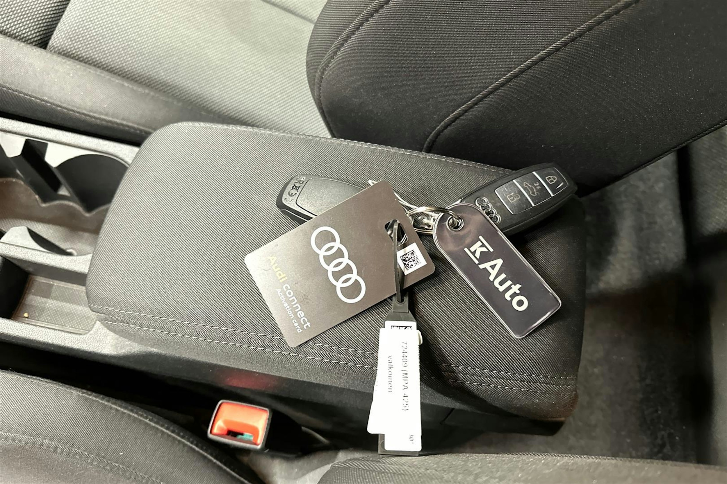 valkoinen Audi A3 2023 kuva 21.