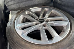 valkoinen Audi A3 2023 kuva 5.