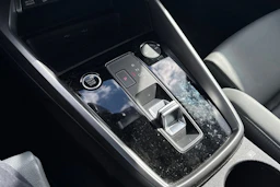 valkoinen Audi A3 2023 kuva 14.