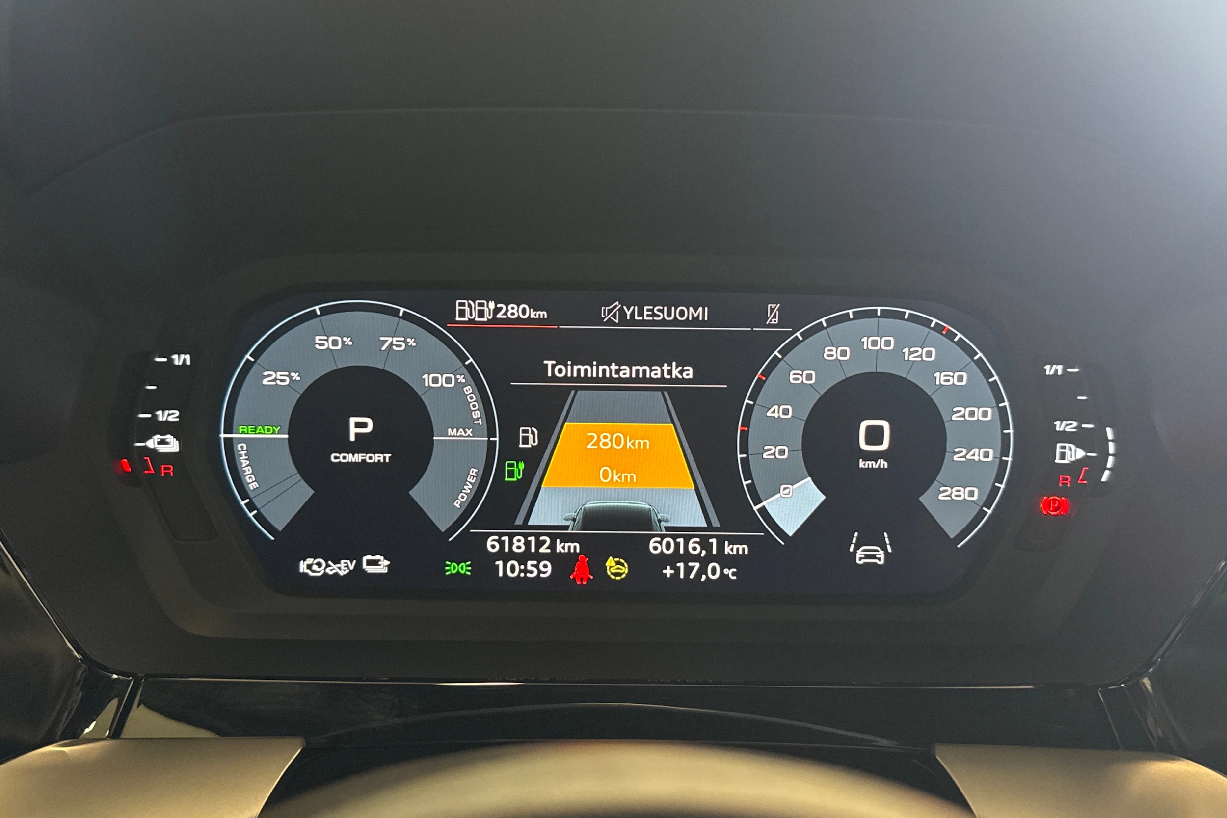 valkoinen Audi A3 2023 kuva 16.