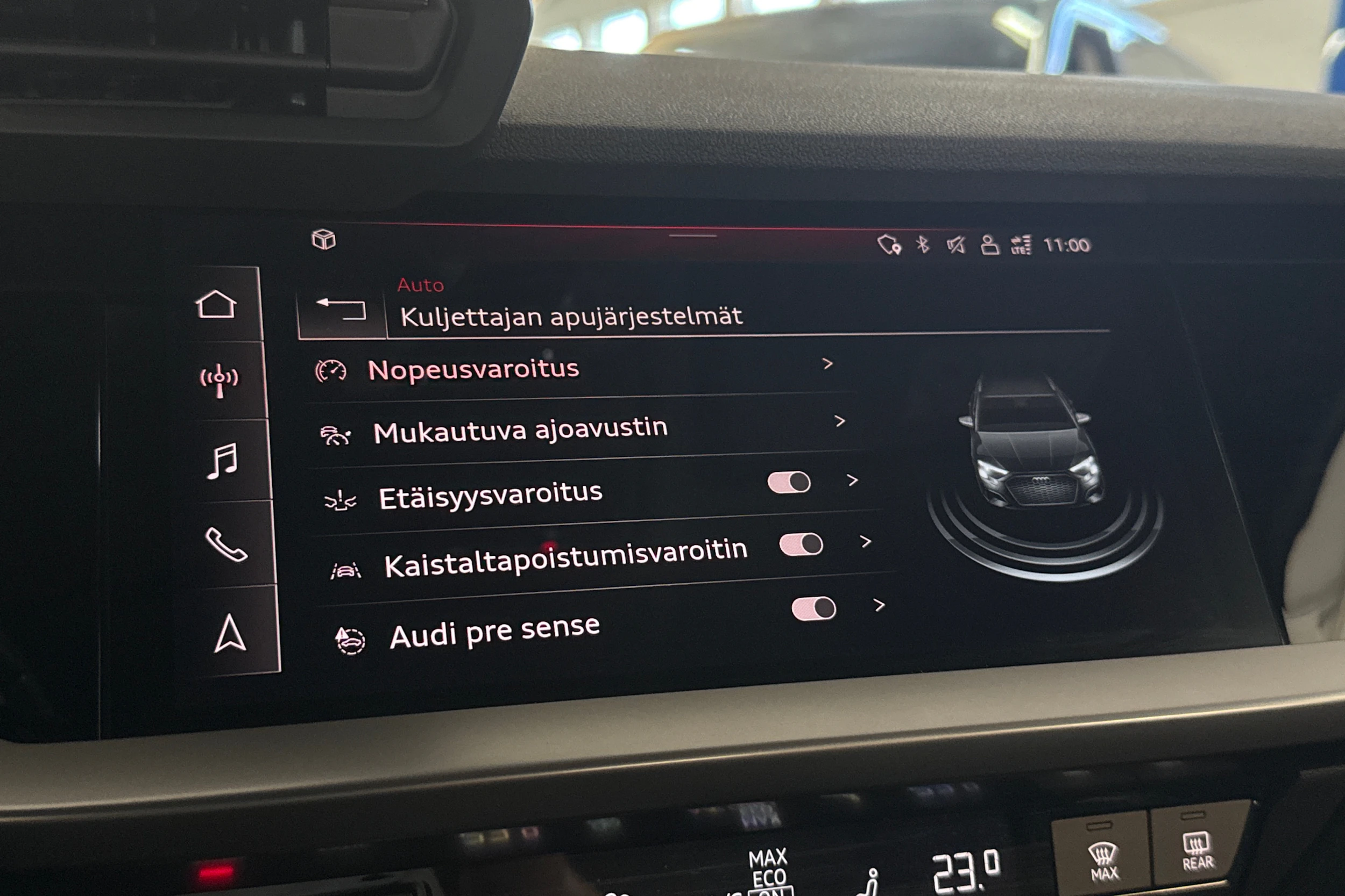 valkoinen Audi A3 2023 kuva 19.