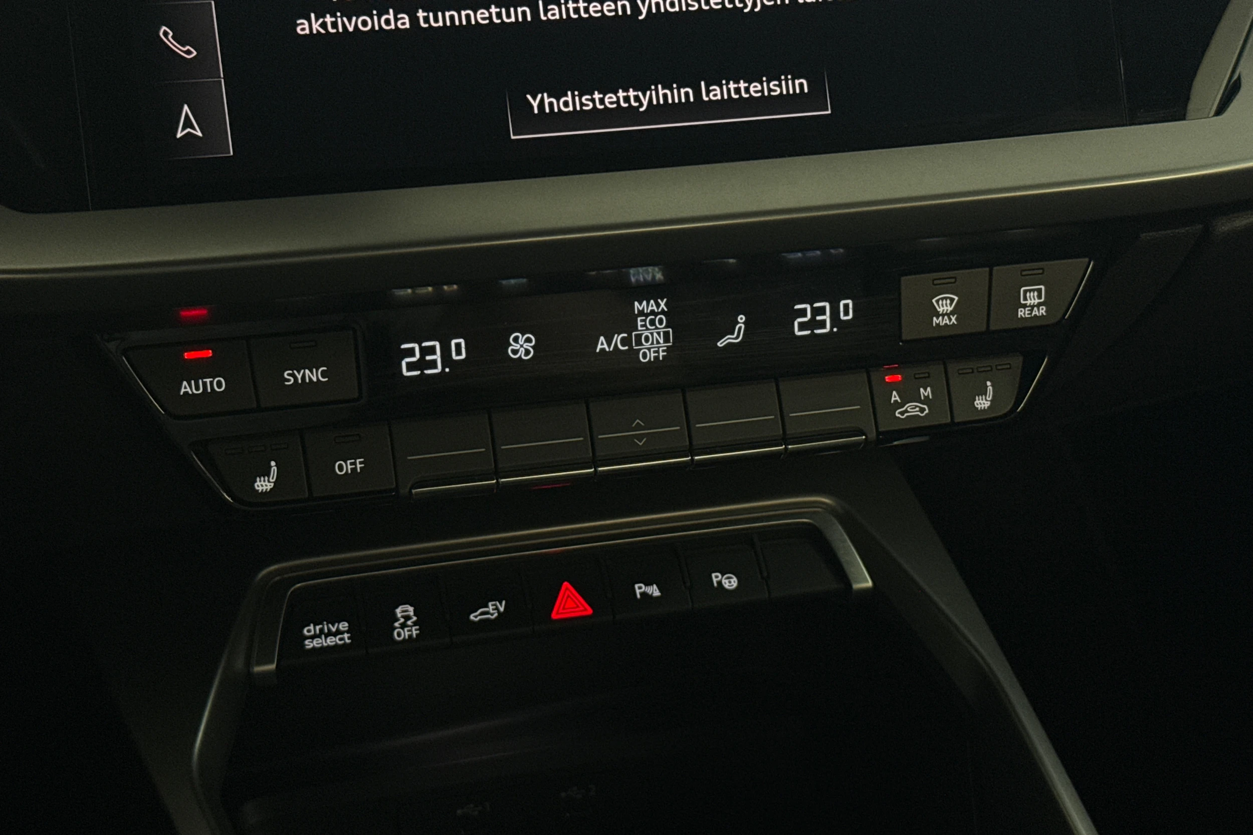 valkoinen Audi A3 2023 kuva 23.