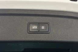 valkoinen Audi A3 2023 kuva 28.