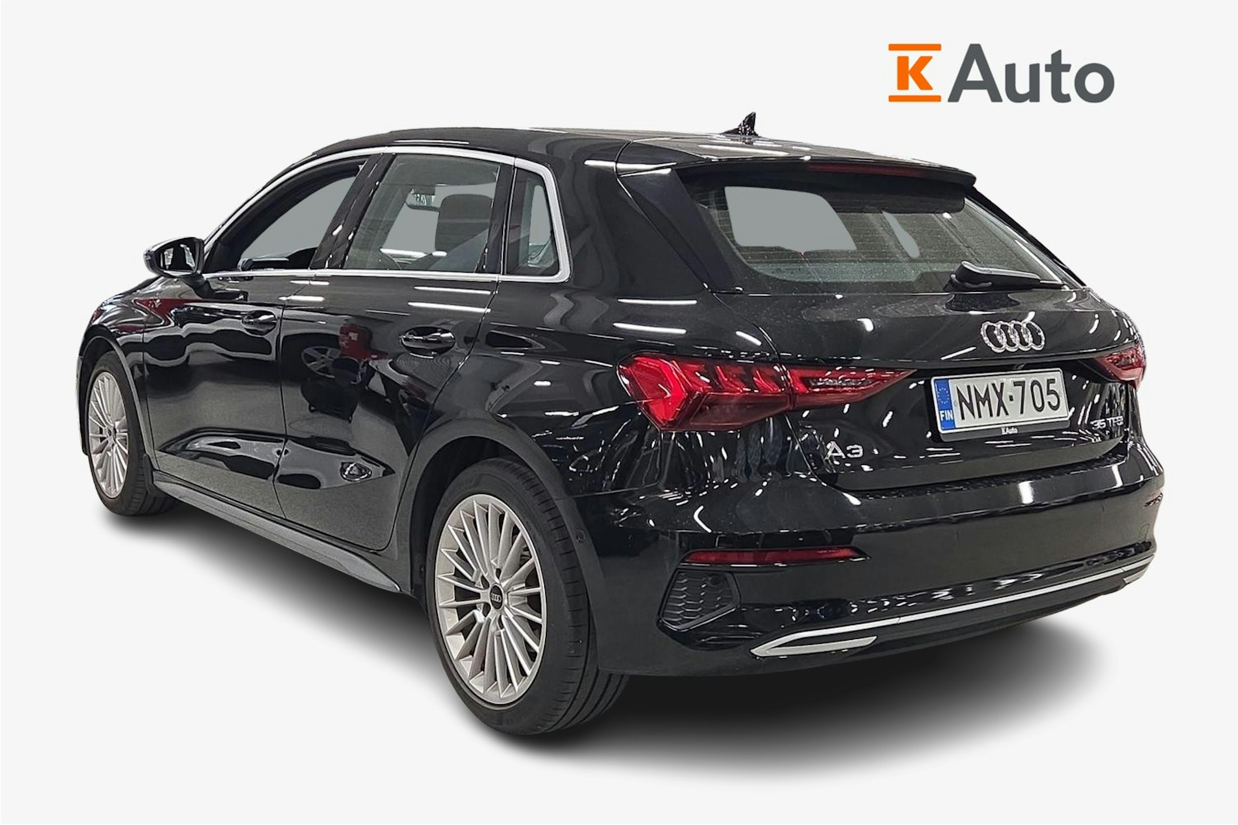musta Audi A3 2023 kuva 2.