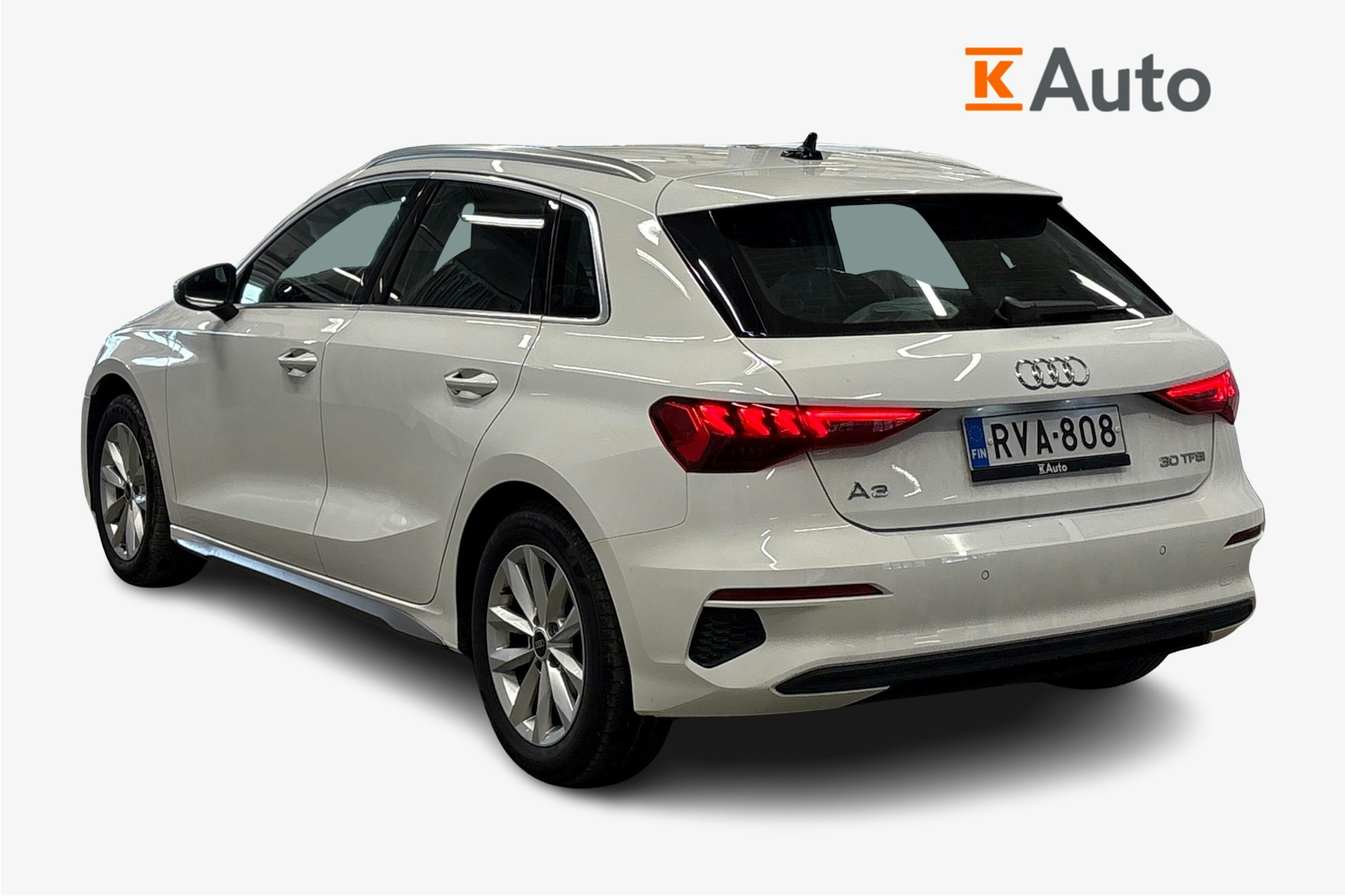 valkoinen Audi A3 2023 kuva 2.