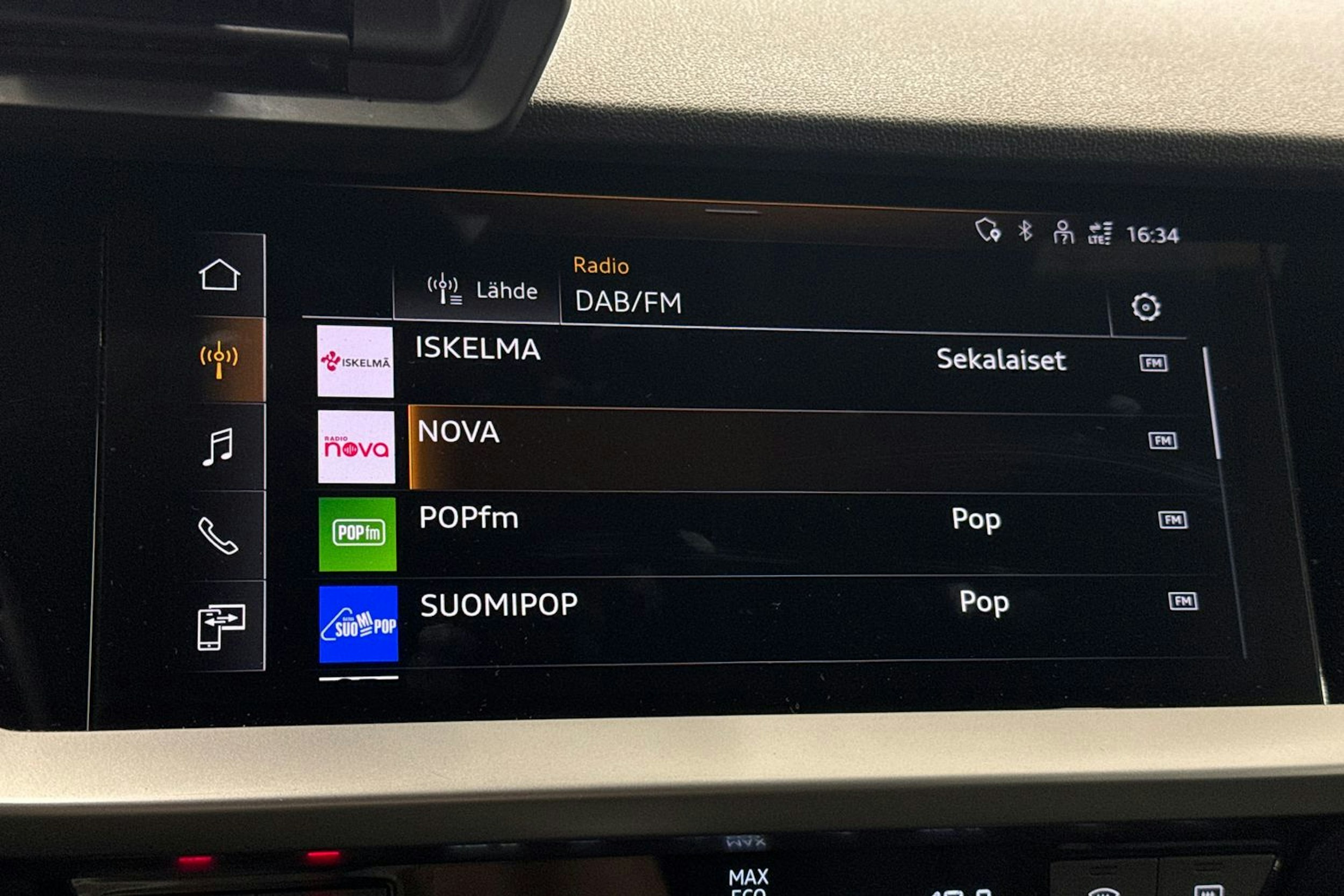 sininen Audi A3 2023 kuva 22.