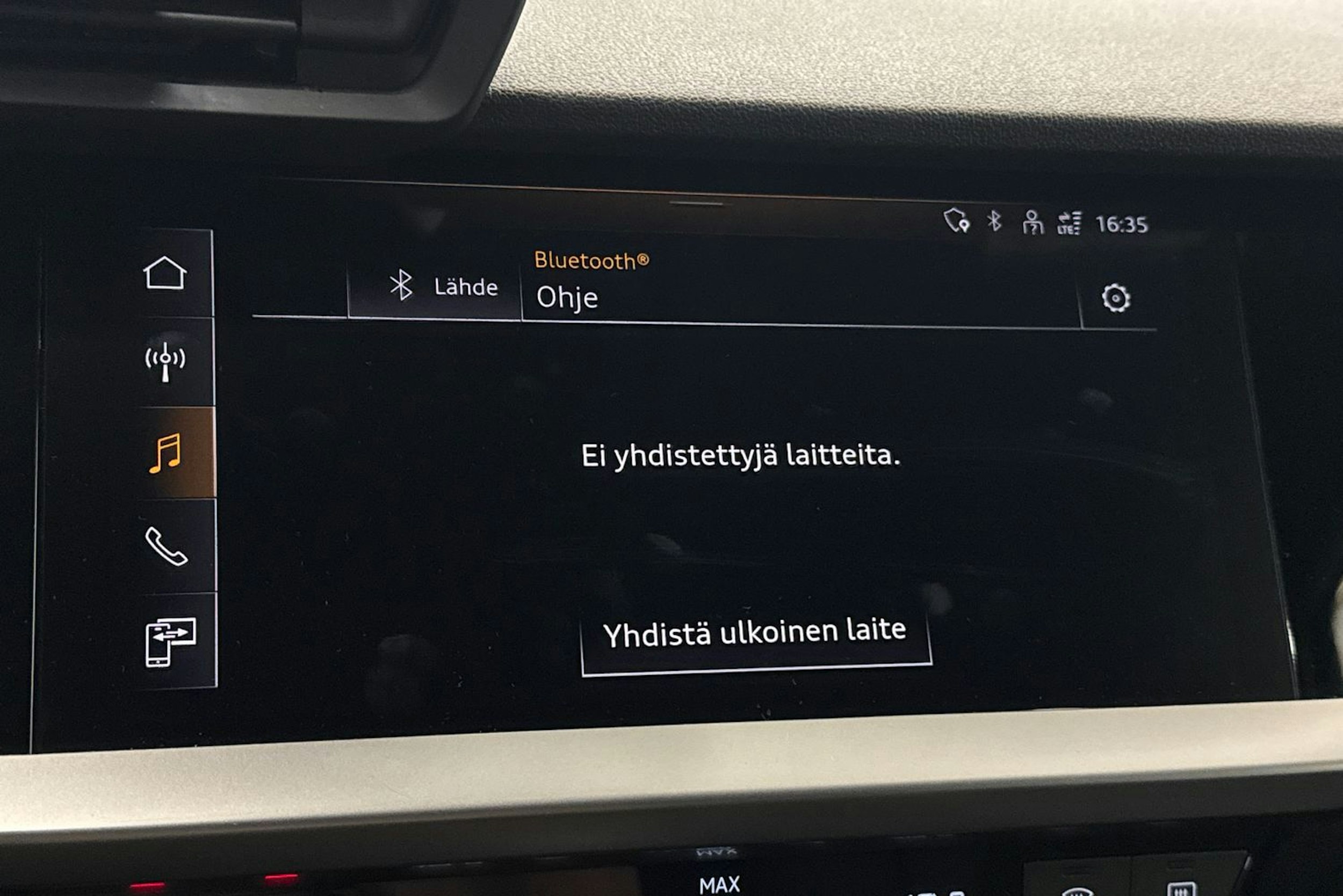 sininen Audi A3 2023 kuva 24.