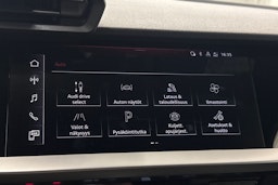 sininen Audi A3 2023 kuva 26.