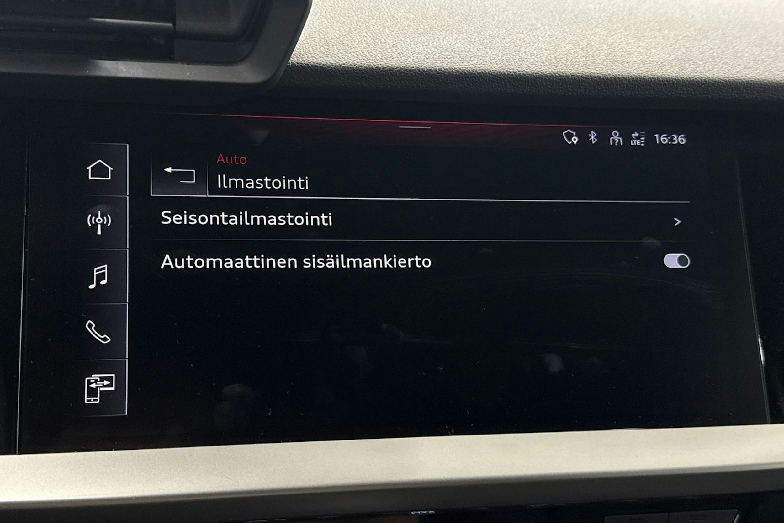sininen Audi A3 2023 kuva 30.