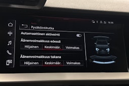 sininen Audi A3 2023 kuva 32.
