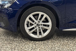 sininen Audi A3 2023 kuva 35.