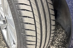 sininen Audi A3 2023 kuva 36.