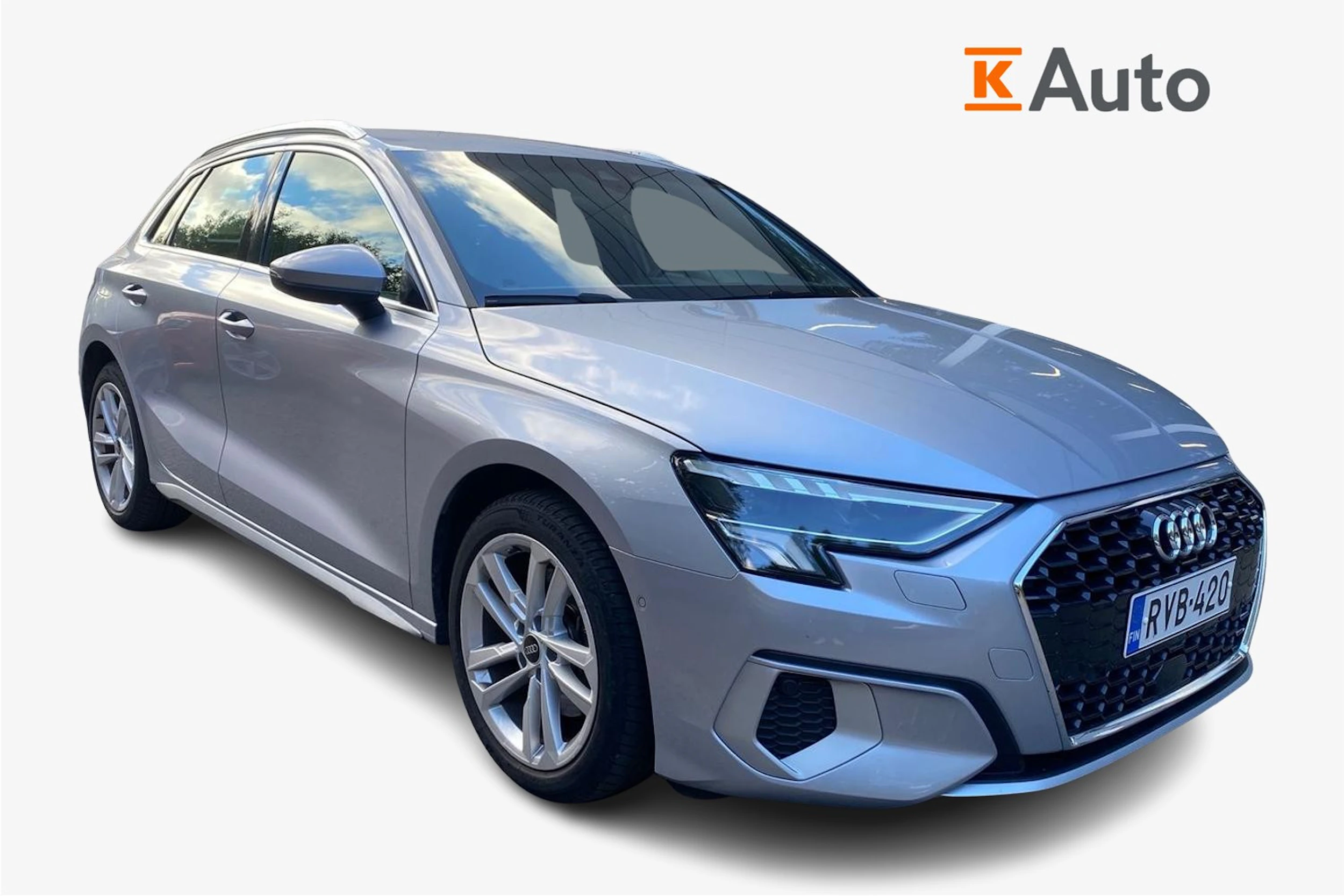 Harmaa Audi A3 2023 kuva 1.