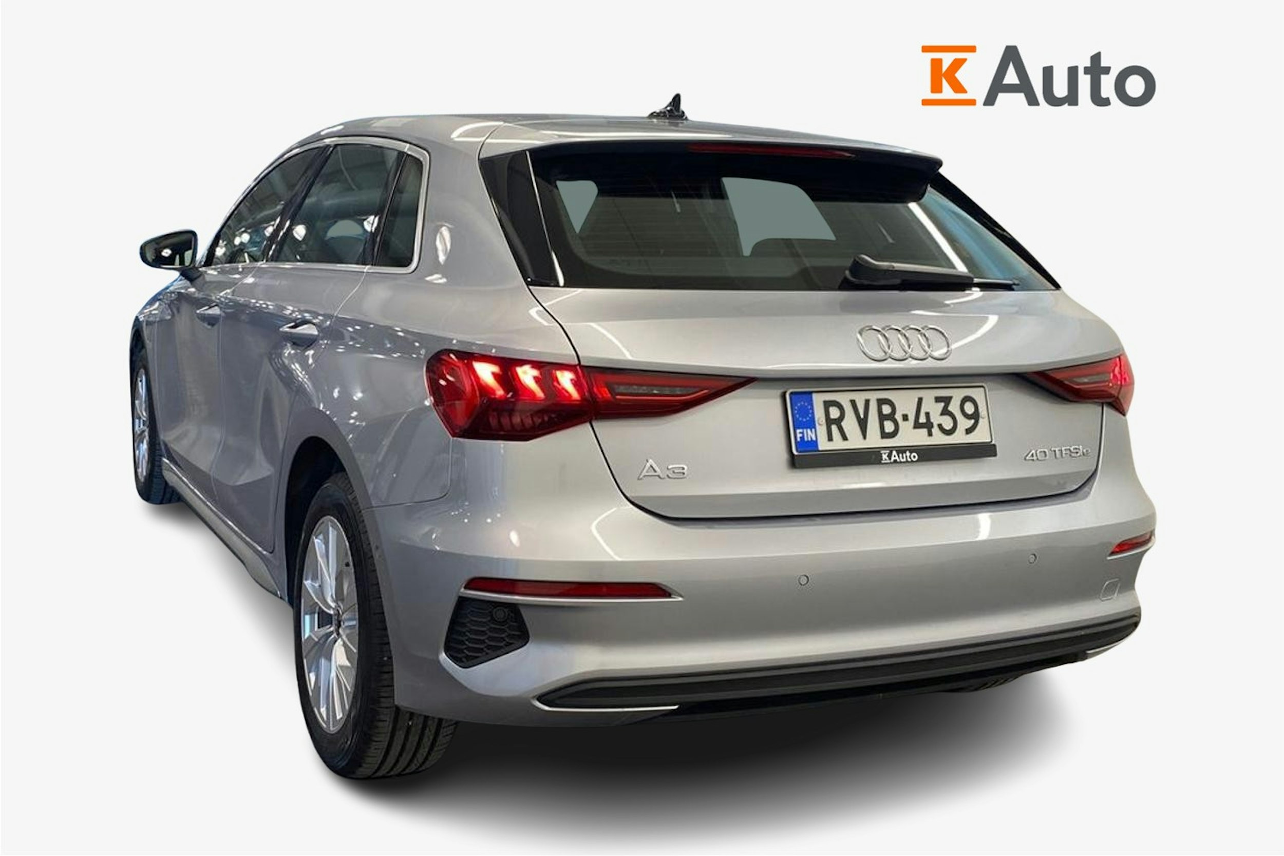 harmaa Audi A3 2023 kuva 2.
