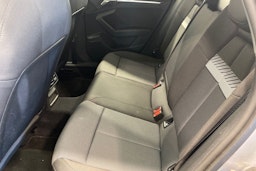 harmaa Audi A3 2023 kuva 10.