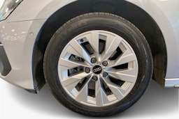 harmaa Audi A3 2023 kuva 11.