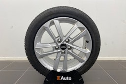 harmaa Audi A3 2023 kuva 13.