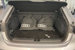 harmaa Audi A3 2023 kuva 14.