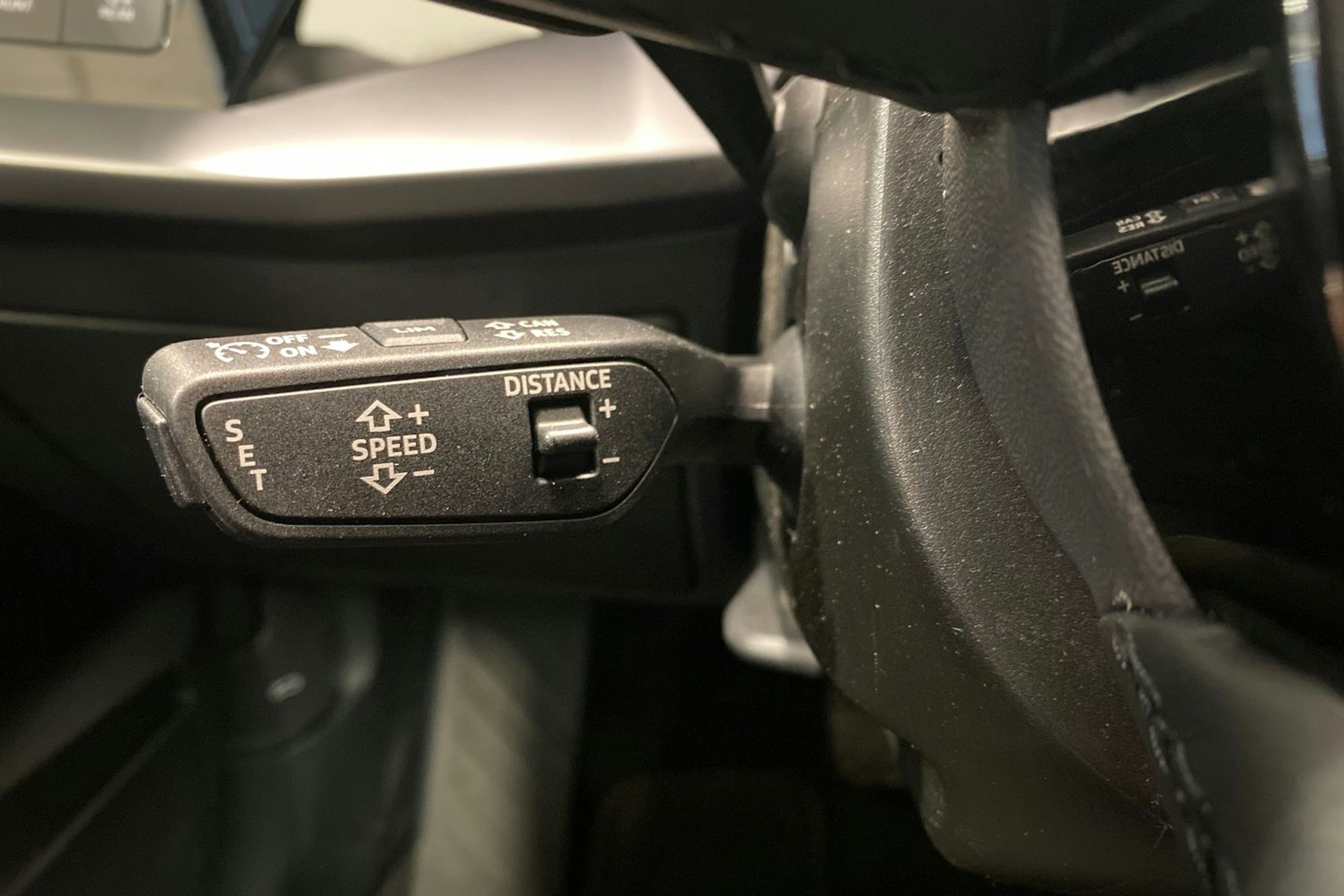 harmaa Audi A3 2023 kuva 19.