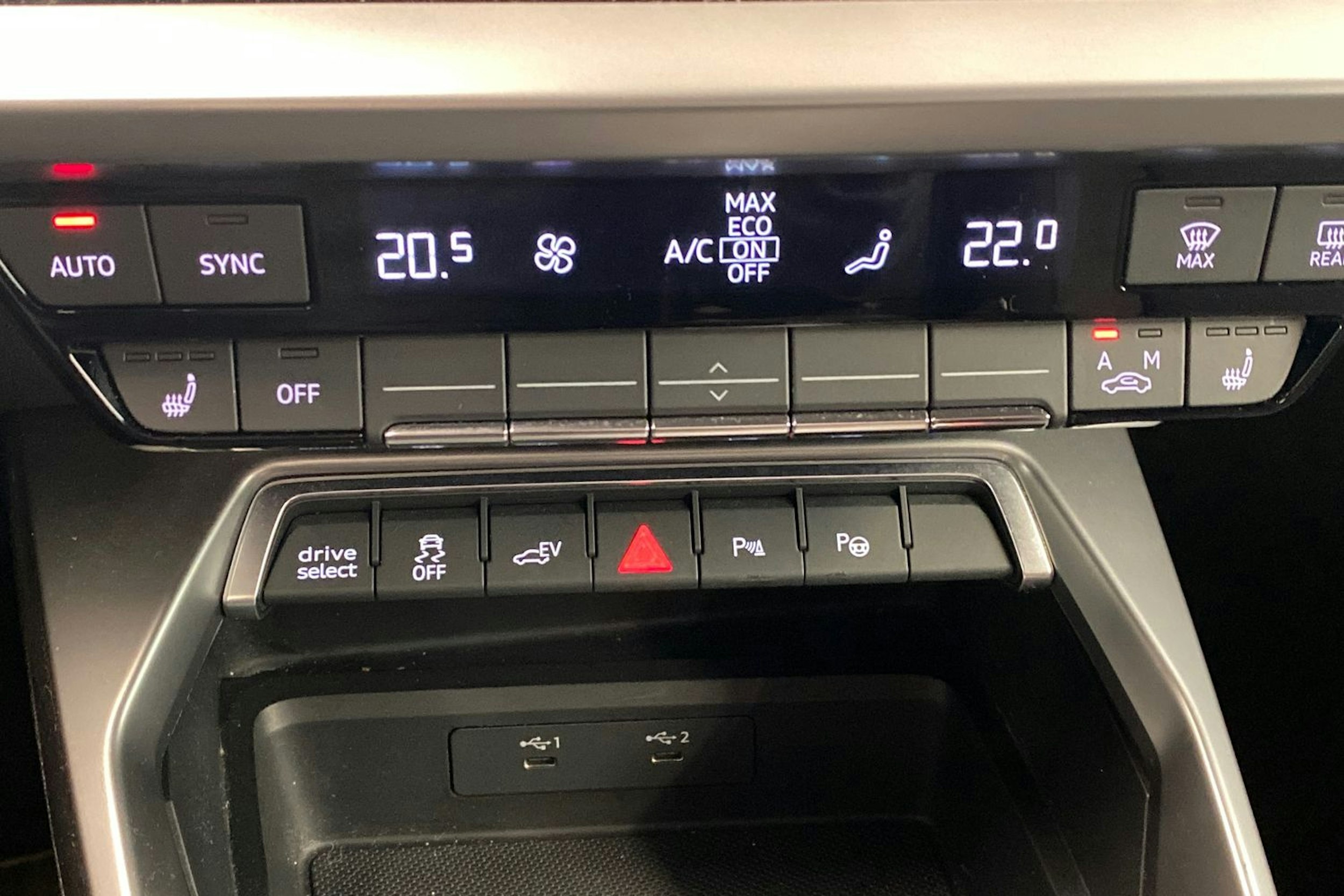 harmaa Audi A3 2023 kuva 22.