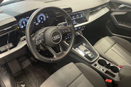 Musta Audi A3 2023 kuva 6.
