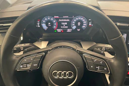 Musta Audi A3 2023 kuva 11.