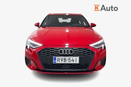 Punainen Audi A3 2023 kuva 5.