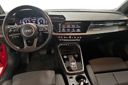 Punainen Audi A3 2023 kuva 9.