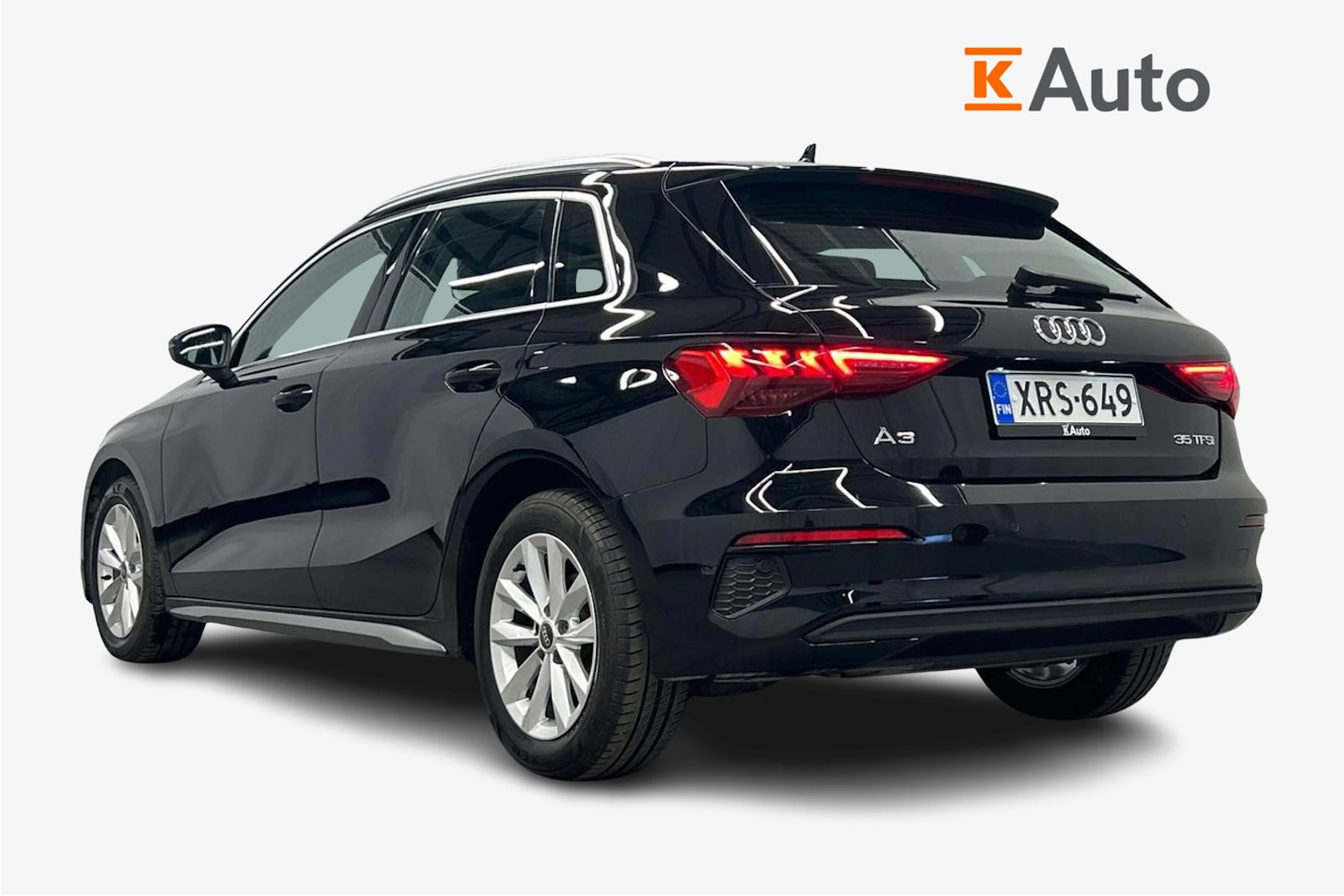 musta Audi A3 2023 kuva 3.
