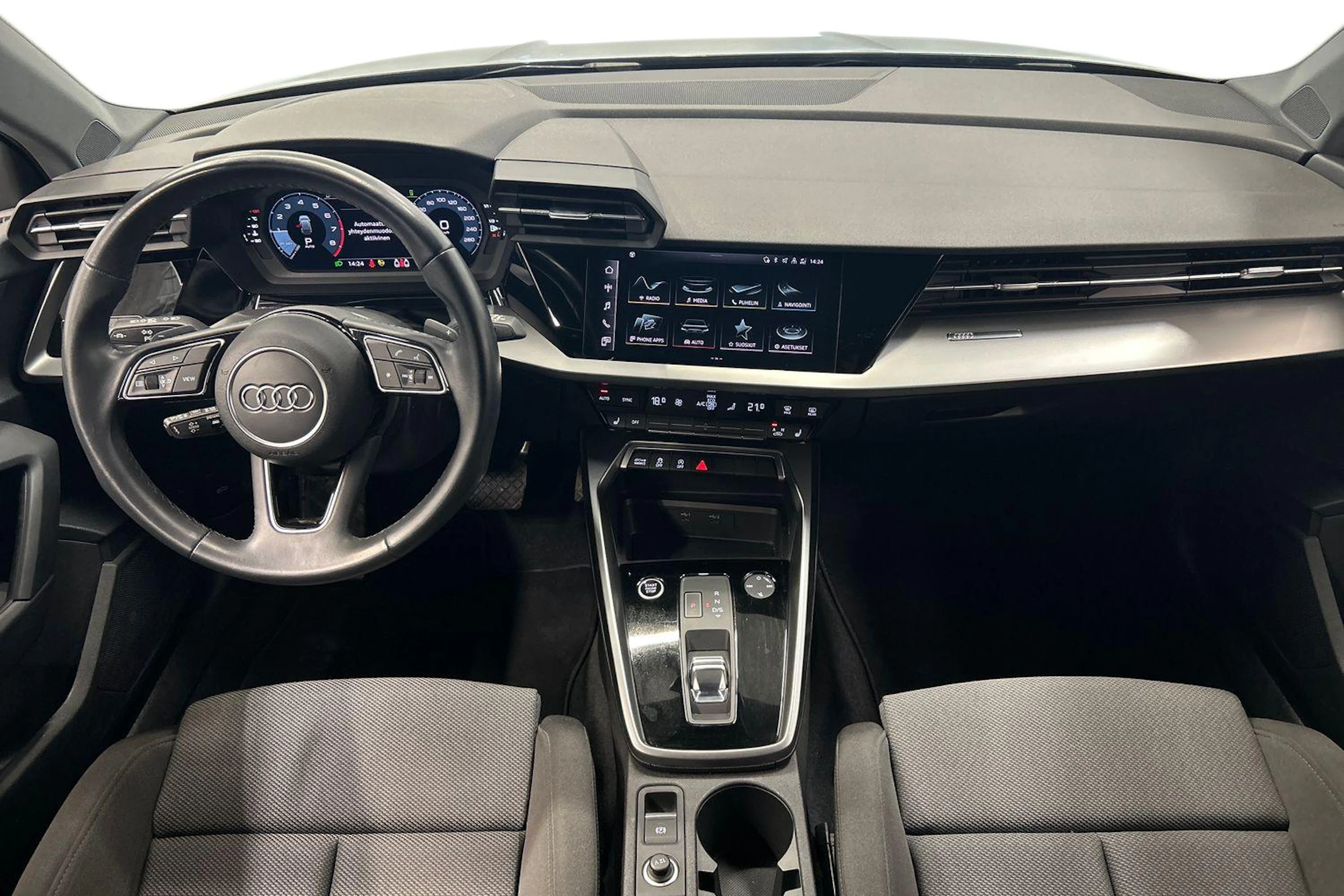 musta Audi A3 2023 kuva 9.