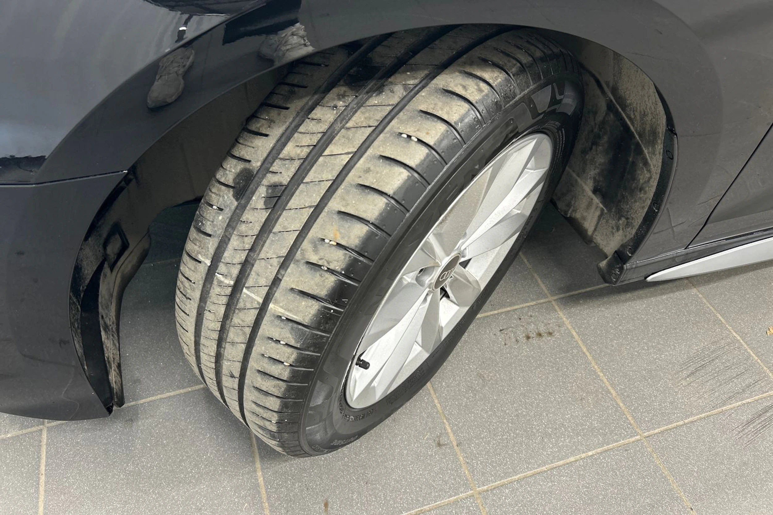 musta Audi A3 2023 kuva 13.