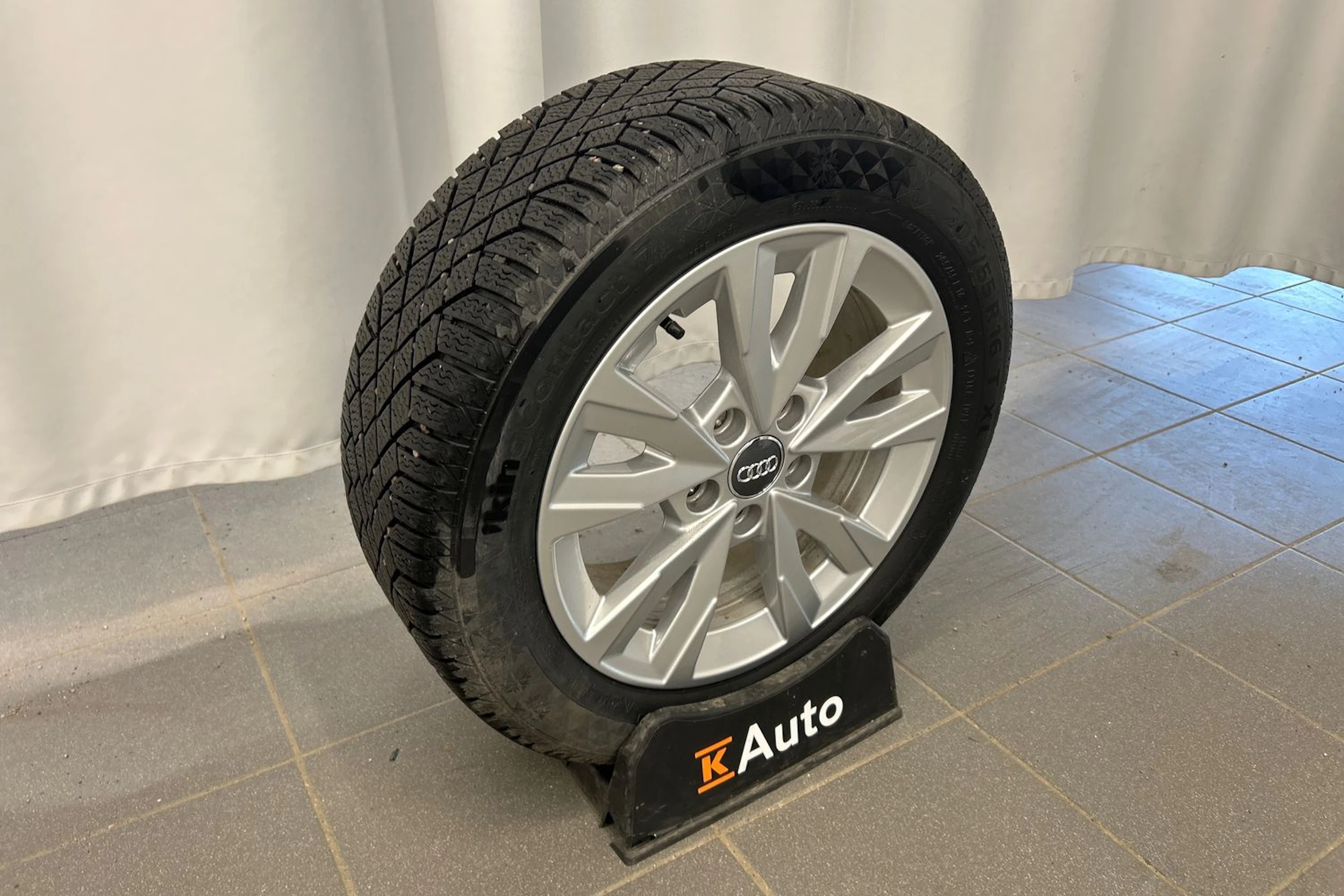 musta Audi A3 2023 kuva 18.