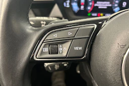 musta Audi A3 2023 kuva 21.