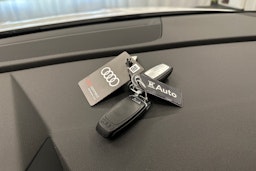 valkoinen Audi A3 2023 kuva 26.