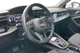 valkoinen Audi A3 2023 kuva 3.