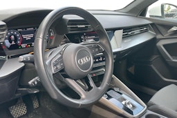 valkoinen Audi A3 2023 kuva 3.