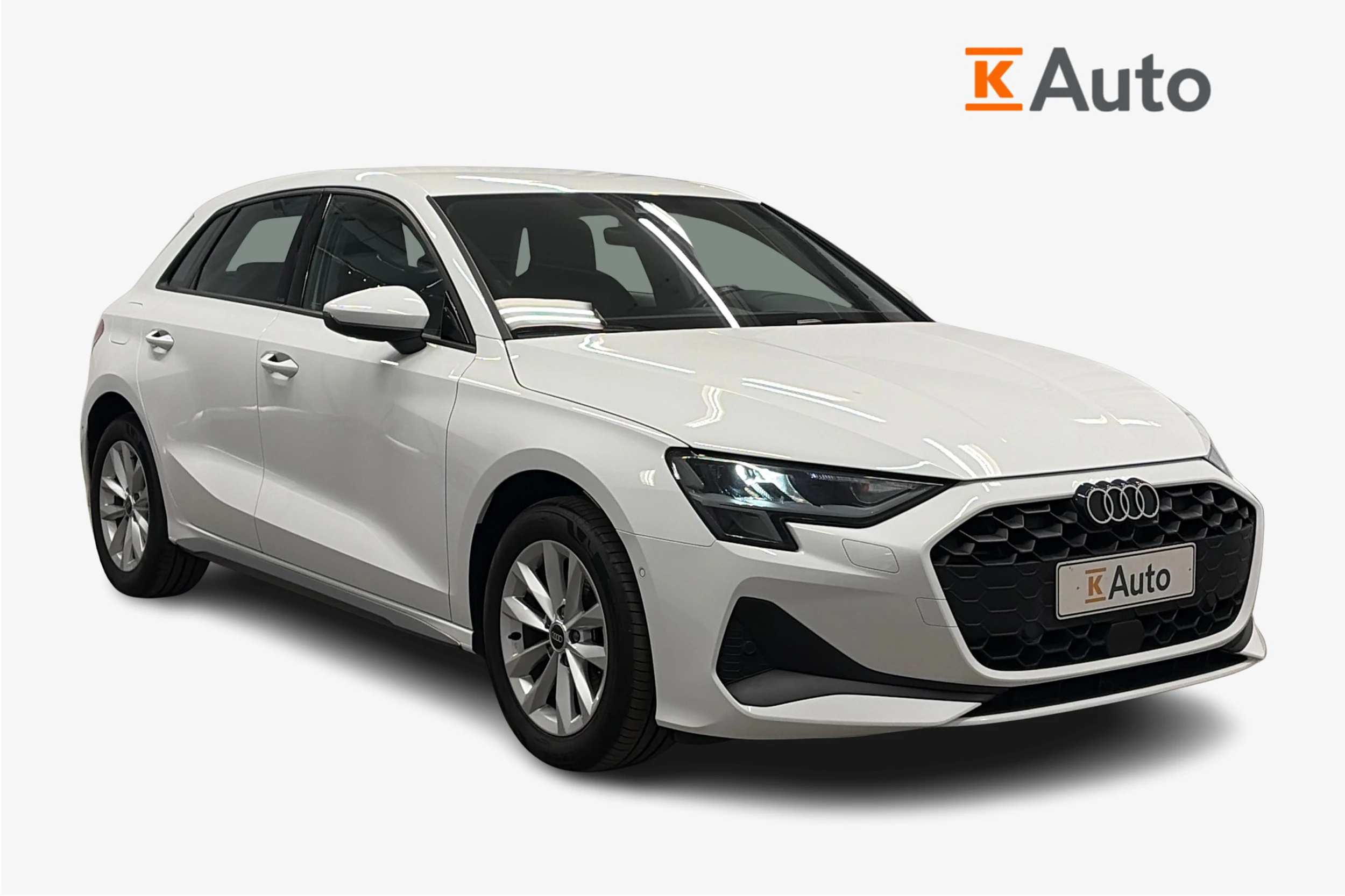 valkoinen Audi A3 2025 kuva 1.