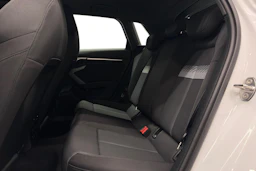 valkoinen Audi A3 2025 kuva 8.