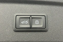 musta Audi A3 2024 kuva 18.