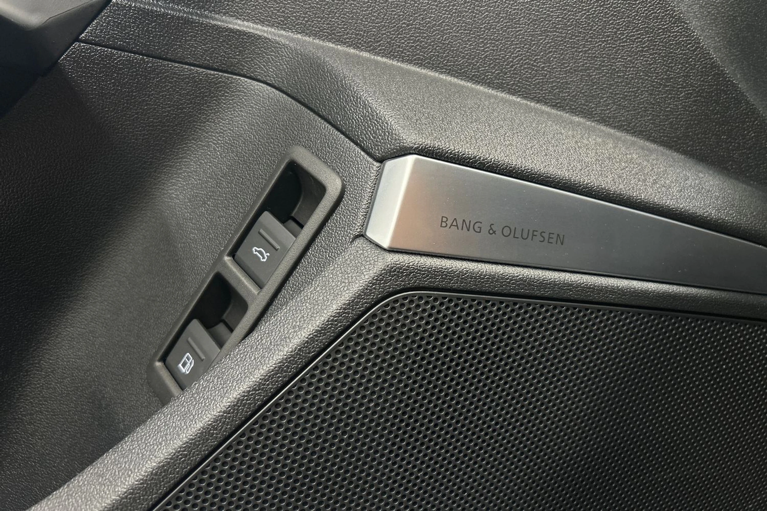 musta Audi A3 2024 kuva 21.