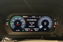musta Audi A3 2024 kuva 22.