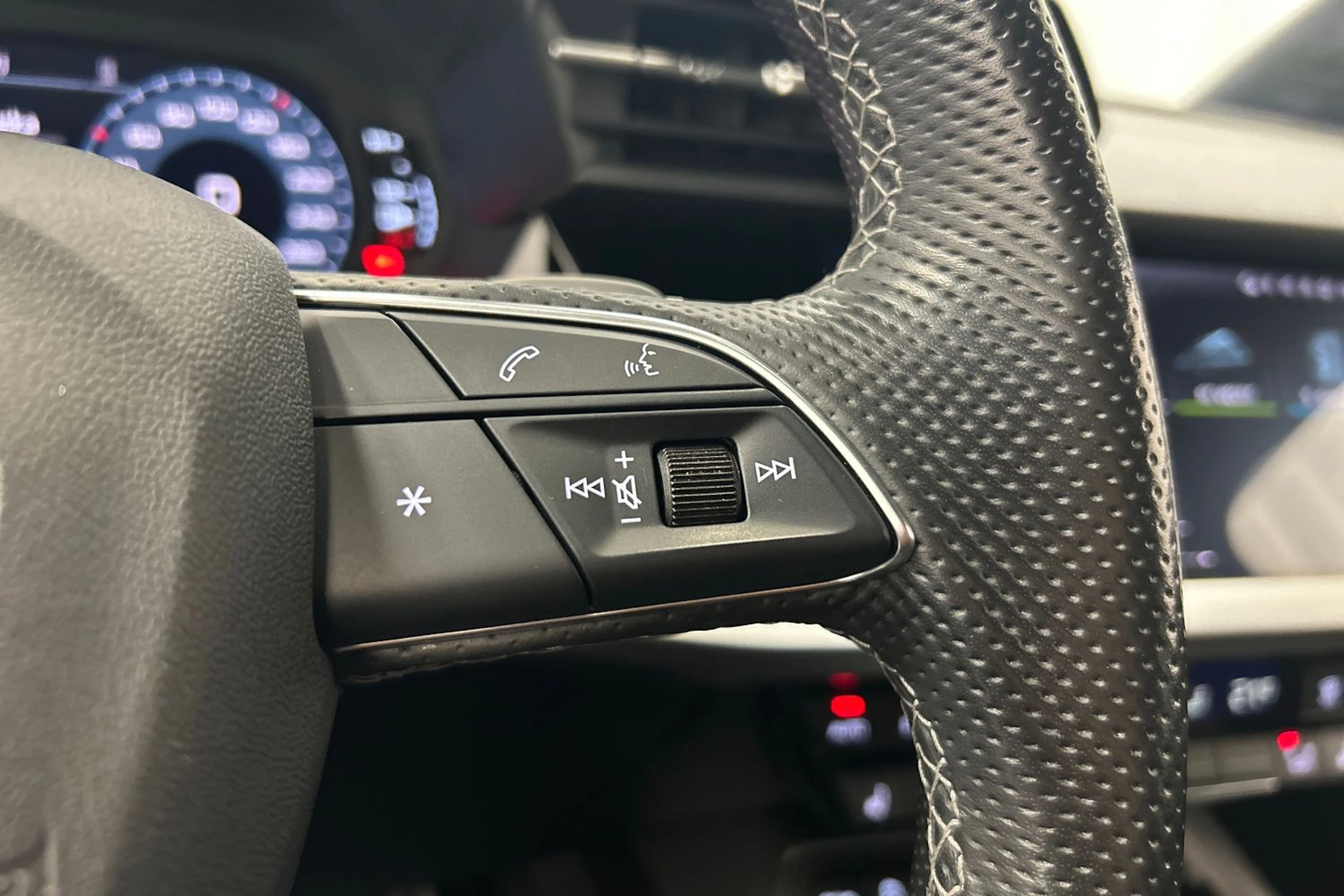 musta Audi A3 2024 kuva 24.