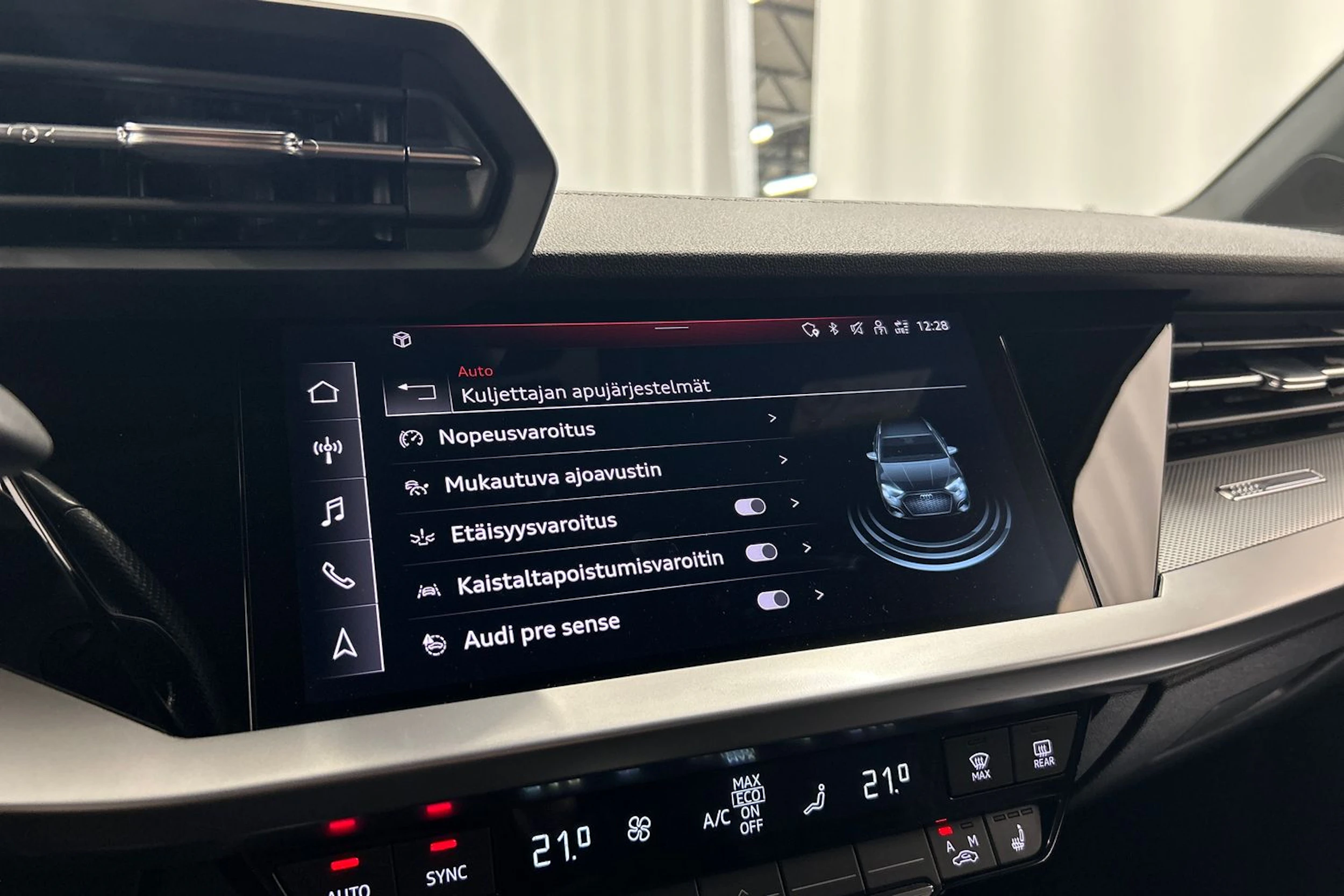musta Audi A3 2024 kuva 26.