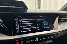 musta Audi A3 2024 kuva 26.
