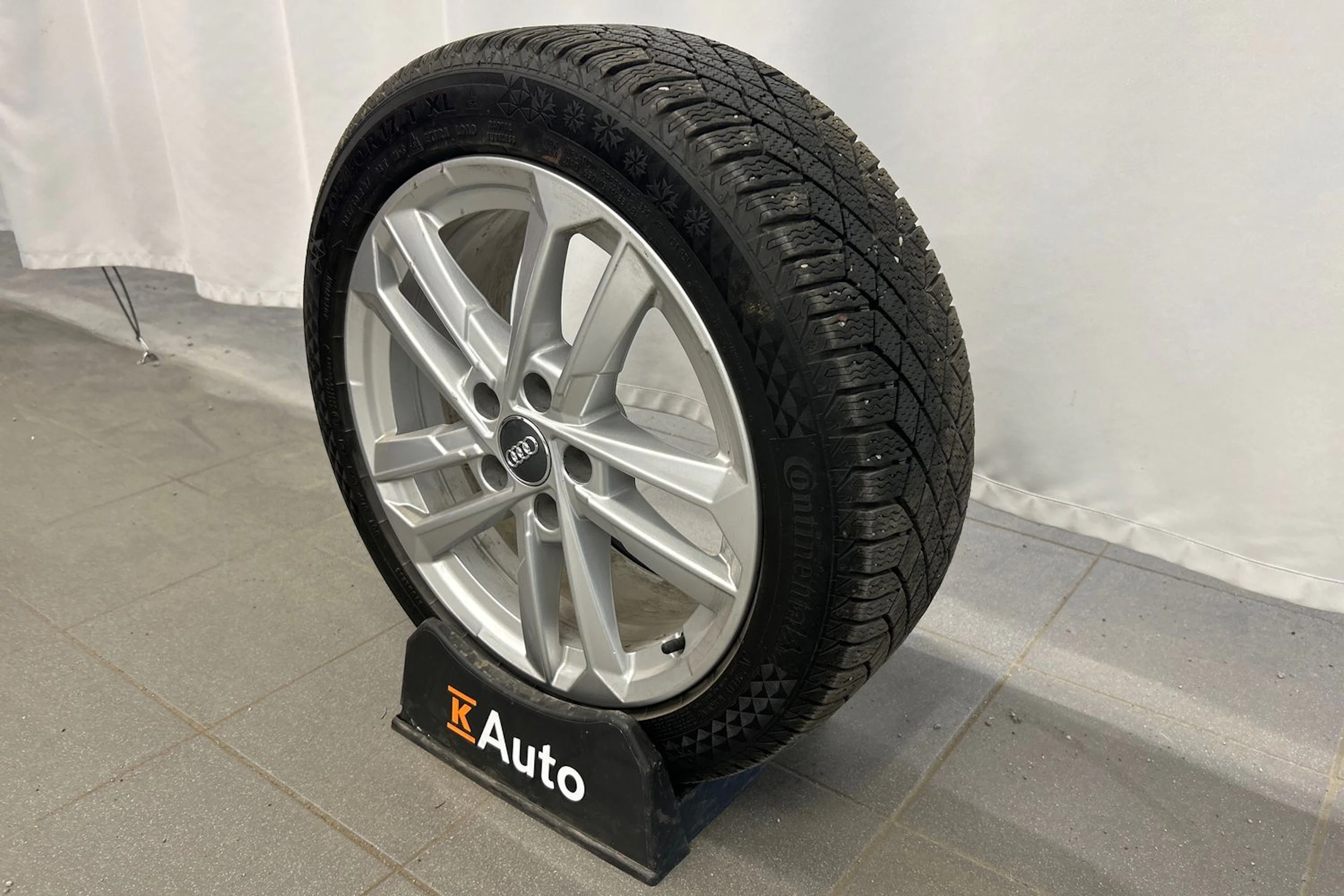 musta Audi A3 2024 kuva 33.
